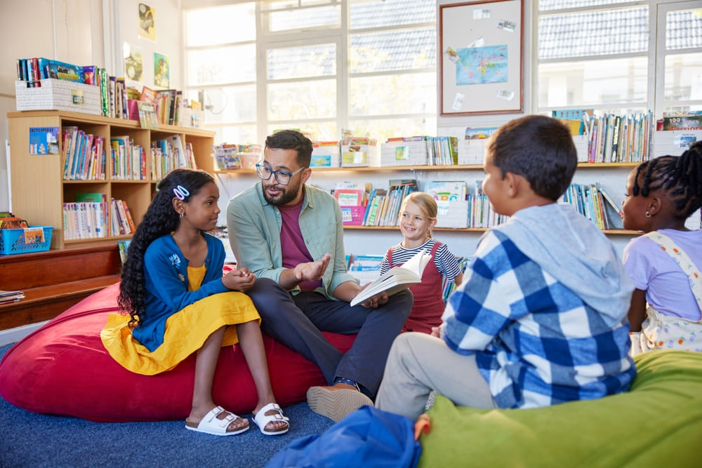 Classroom Library Organization: Tips and Book Storage Solutions ...